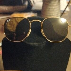 Ray-Ban Classic Gold Frame Sunglasses